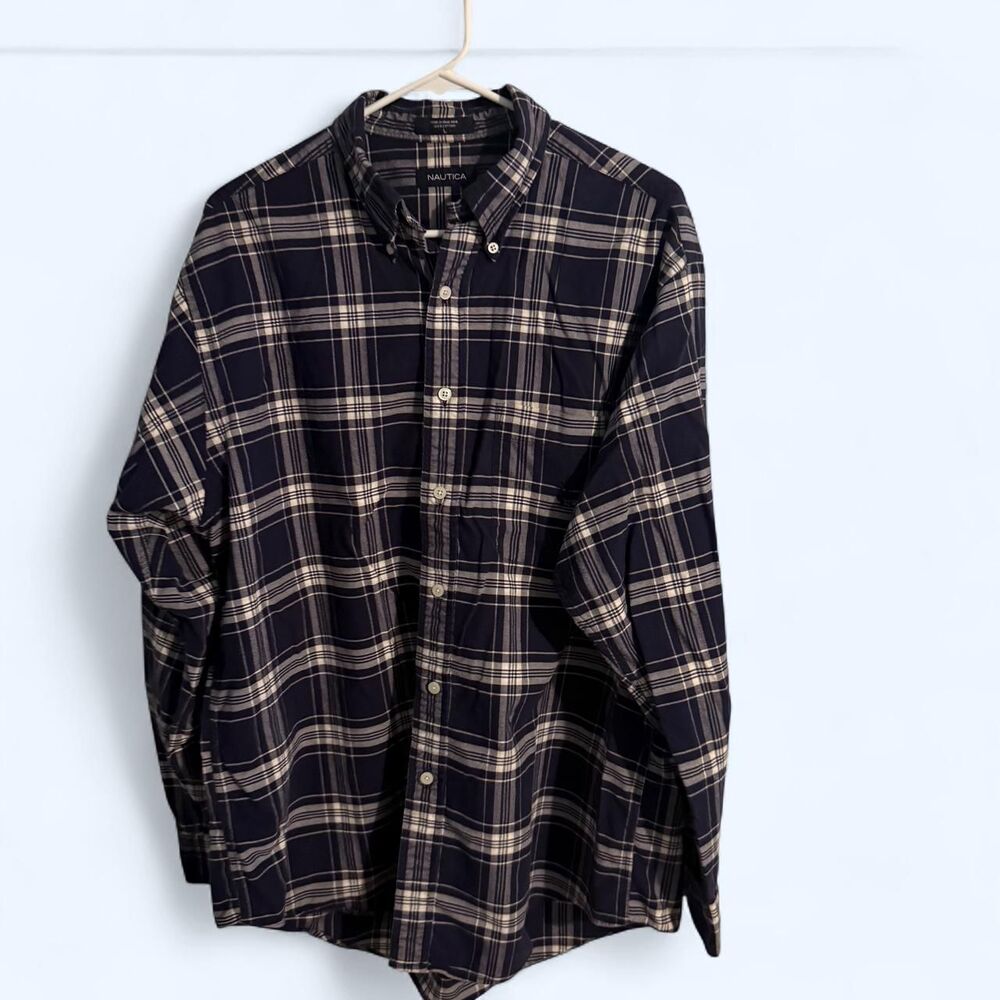 Nautica button shirt men L navy blue check plaid long sleeve cotton top